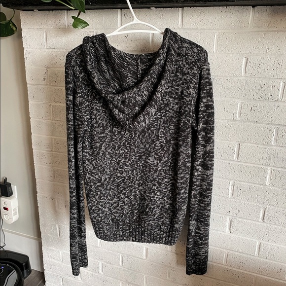 🧦 Knit Hoodie 🧦 - Picture 3 of 3